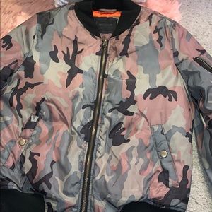 Camo puffer jacket